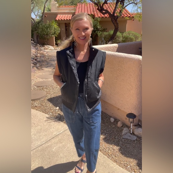 NWT BLACK SNAP UP PUFFER VEST JACKET-S - Picture 7 of 16